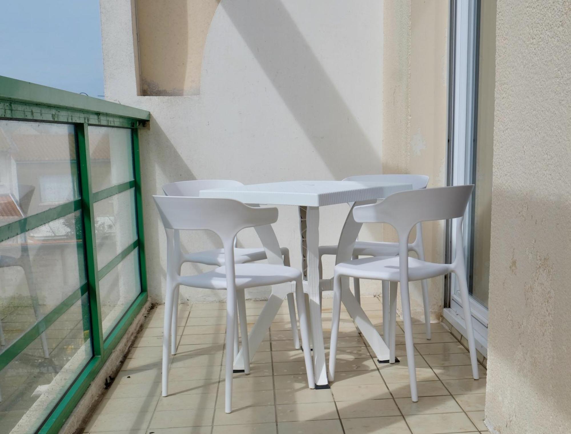 Appartement Lumineux, 80M2, Au Calme, 10Mn A Pieds De La Plage Les Sables-d'Olonne Exterior photo
